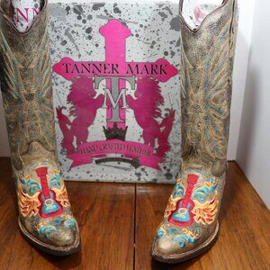New Tanner Mark “Guitar in Wings” Women’s boots.